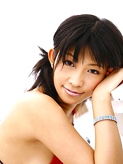 Sasa Handa sexy Asian beach bunny shows off her hot tits