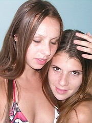 Two Amateur Teens Stripping On Hotel Balcony