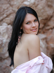 Nichole demonstrates small boobs