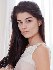 Alyson Grey Queen Of Dreams