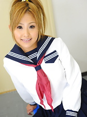 Sexy Japanese teen Yui Aoyama showing off