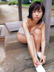 Hitomi Kitamura Asian with big assets loves biking and pictures